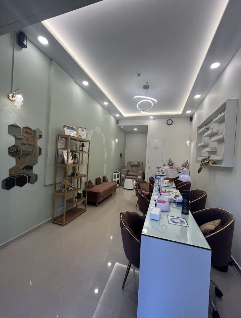 Lacquer Lounge And Nail Salon