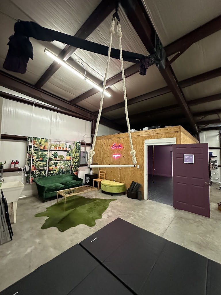  Columbia Aerial Fitness