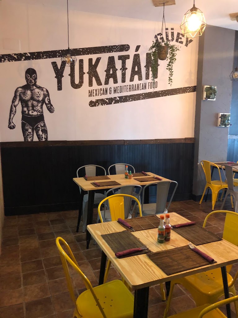 Yukatan X Godzilla — Ambiente