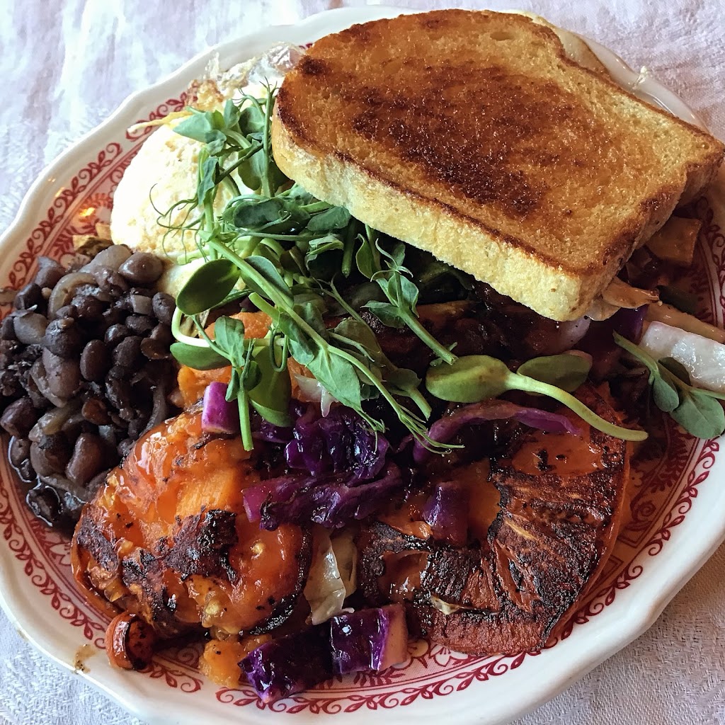  Humble Moon Folkstead and Saloon