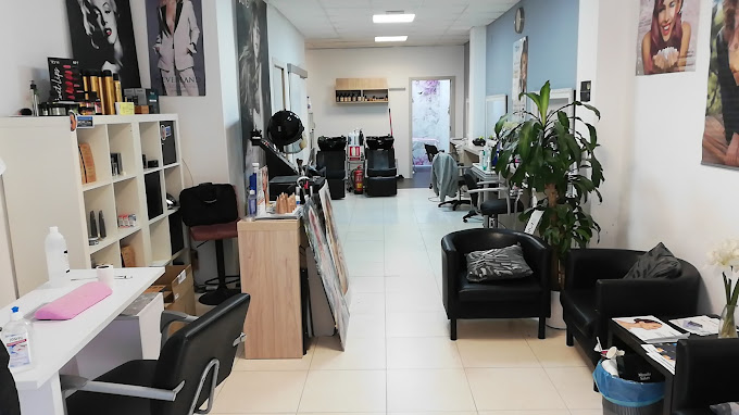 Stylissimo peluqueria y estetica avanzada — Interior