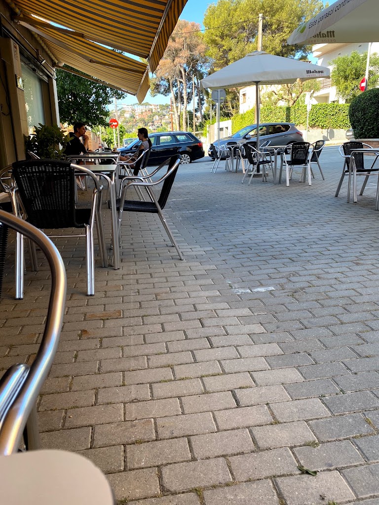 Bar Isa - Bar en Castelldefels — Ambiente