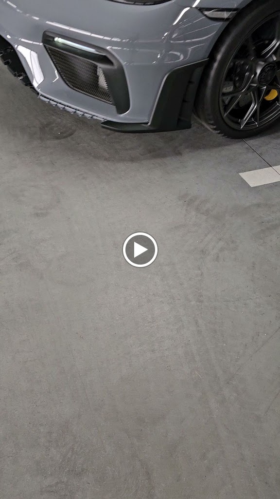 Centro Porsche A Coruna — Videos