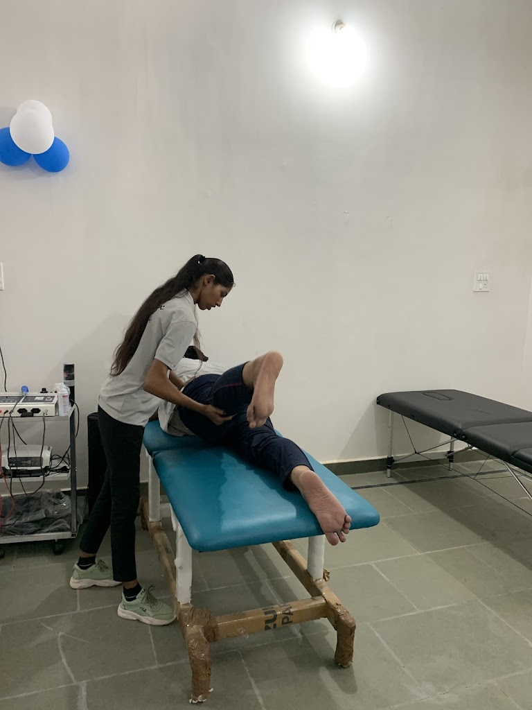 Dr. Gurunanak Physiotheraphy Rehabilitation Center Keshoraipatan