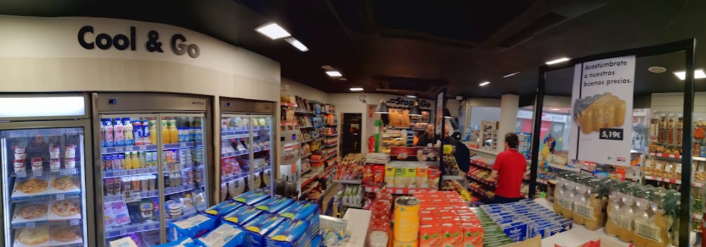 Estacion de Servicio Repsol — Interior