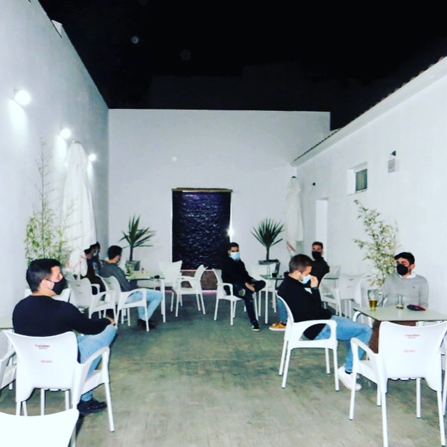 Cafe- Bar La Travesia — Ambiente