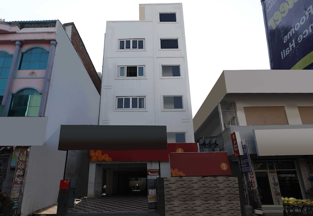 Flagship Hotel Sr Residency