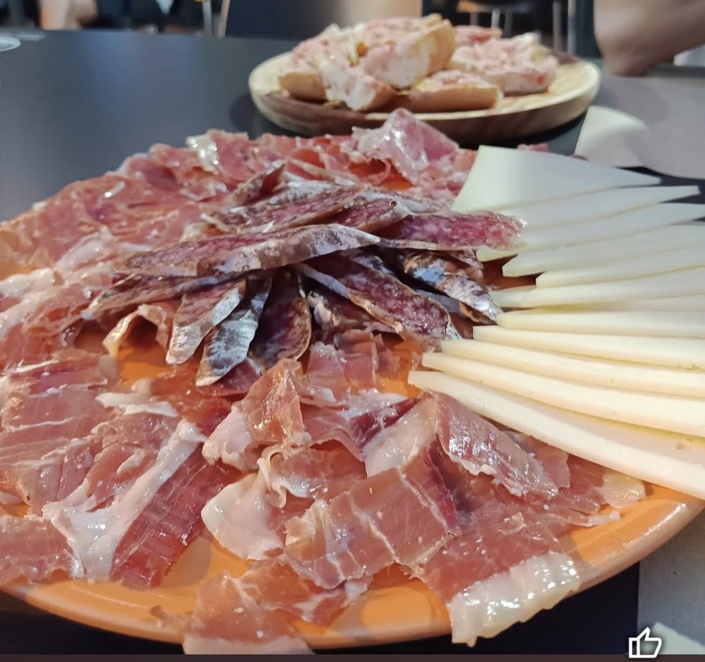 Restaurant Bar Andalucia — Comida y bebida