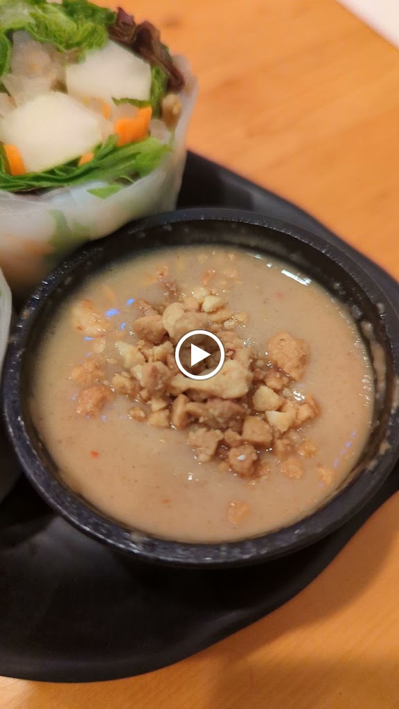 D E Thai Kitchen