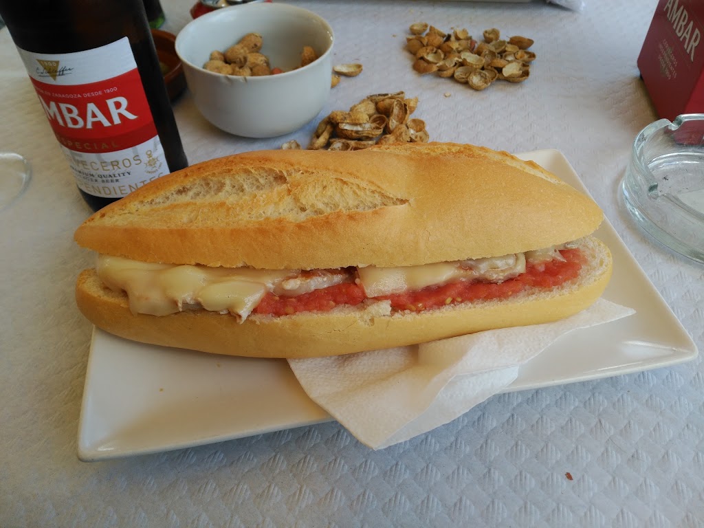 La Bodeguita del primo — Comida y bebida