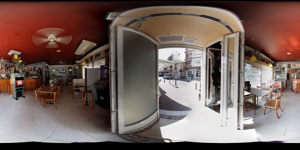 Cafeteria Cocteleria Maui — Street View y 360deg