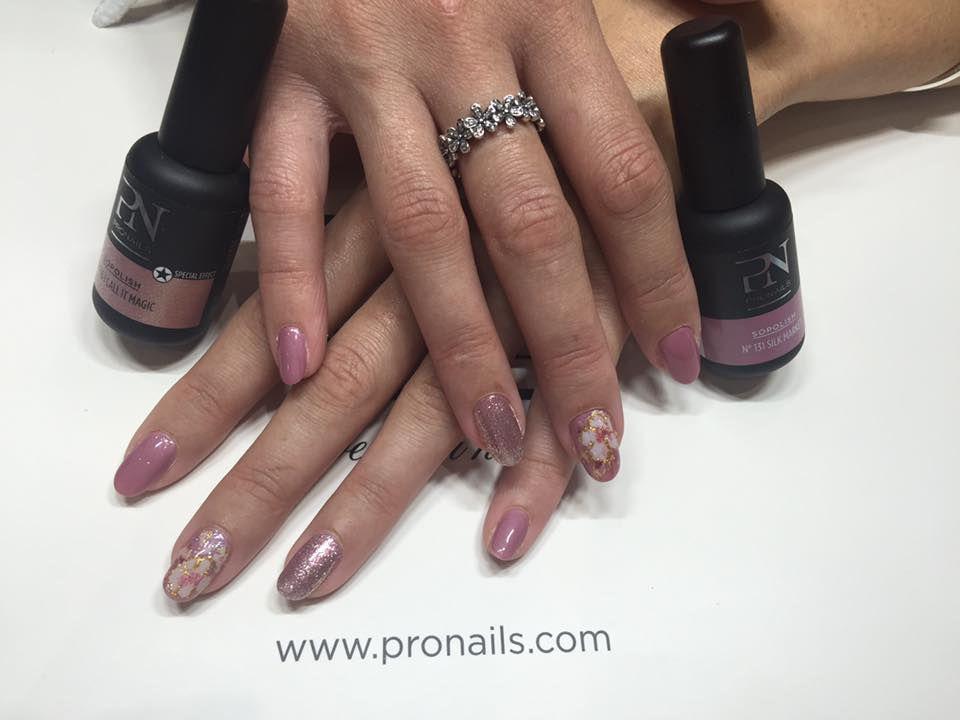 LC Castelar Centro De Estetica Y Unas Esculpidas — Manicura