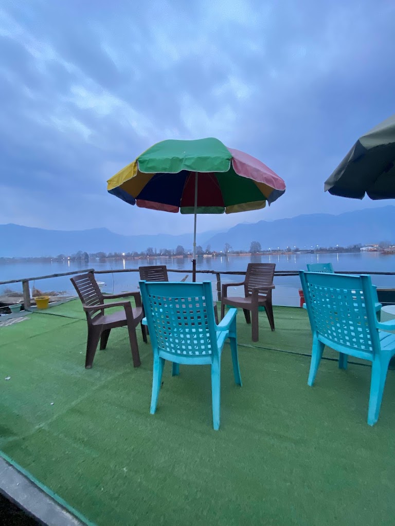 Lake View Resort By J V