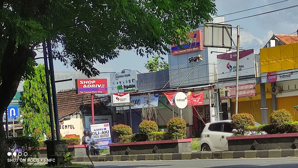Shop & Drive - Trenggono, Demak