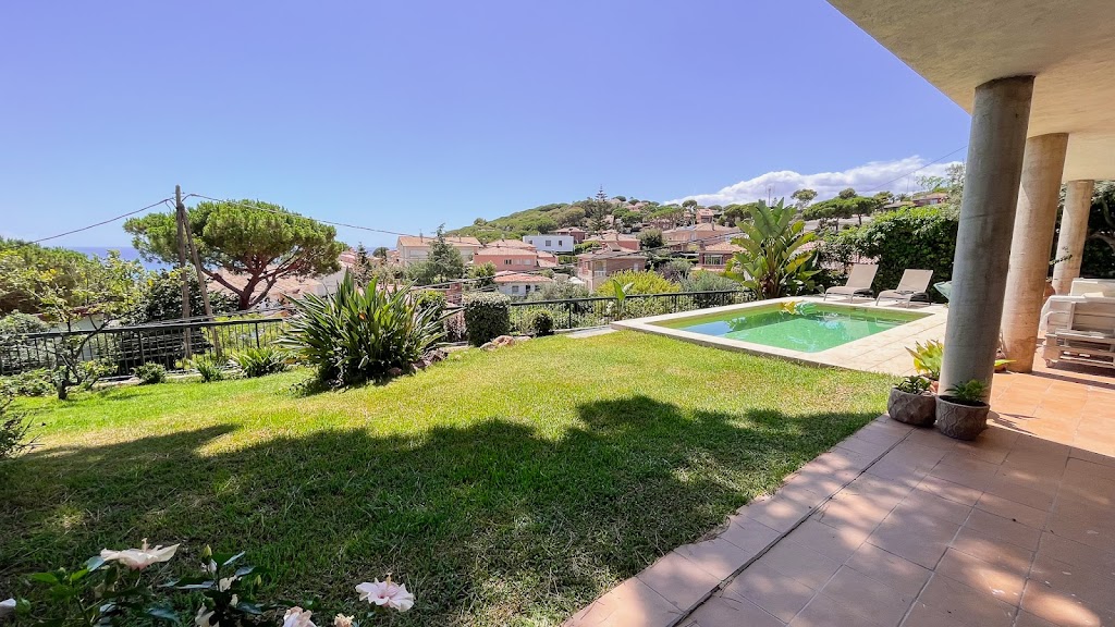 Ines Requena CeRamicas