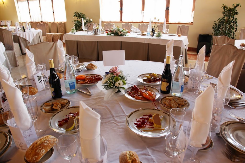 Palacio Torre de Arriaga "Aitkeri" — Comida y bebida