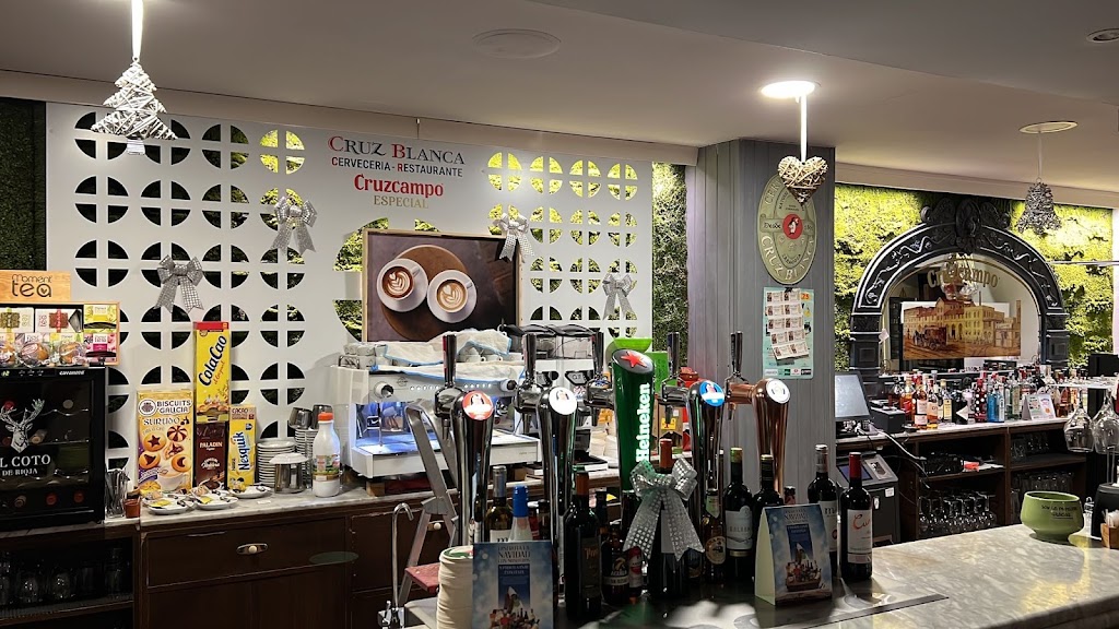 Restaurante La Cruz Blanca — Ambiente