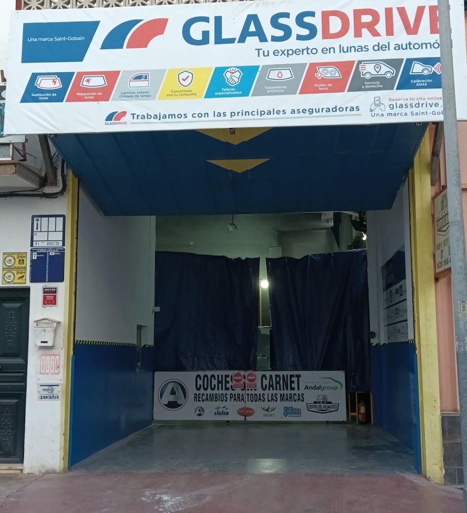 Glassdrive Marchena — Exterior