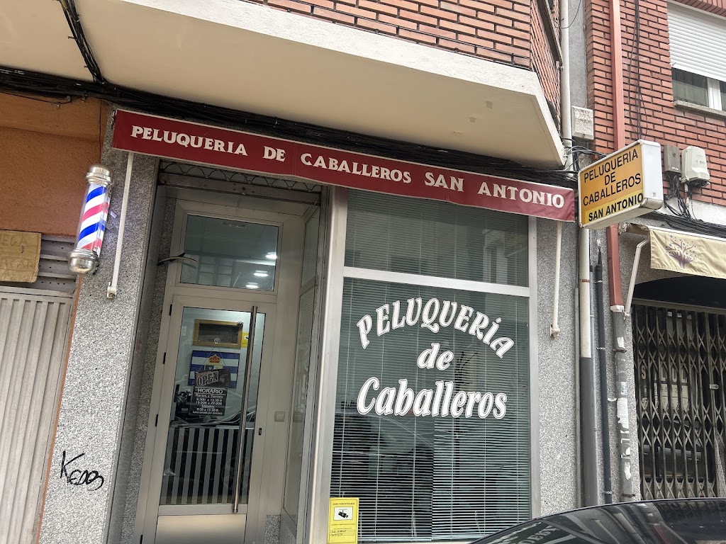Peluqueria-caballeros San Antonio — Exterior