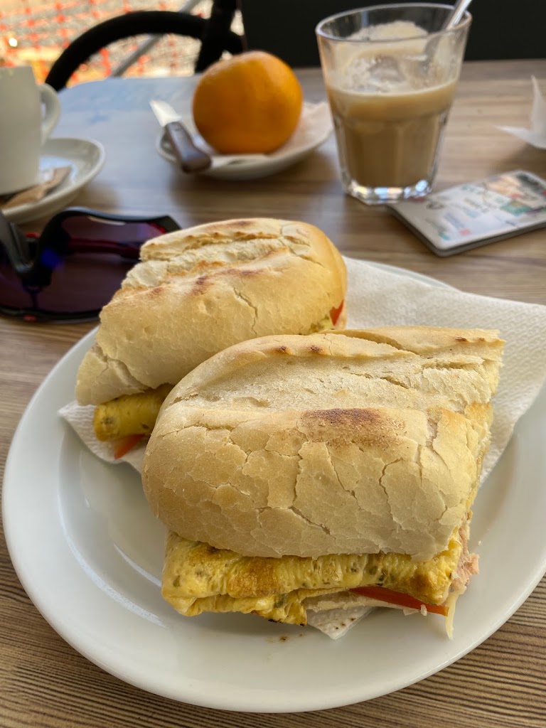 Cafeteria El Cortadito — Cafe