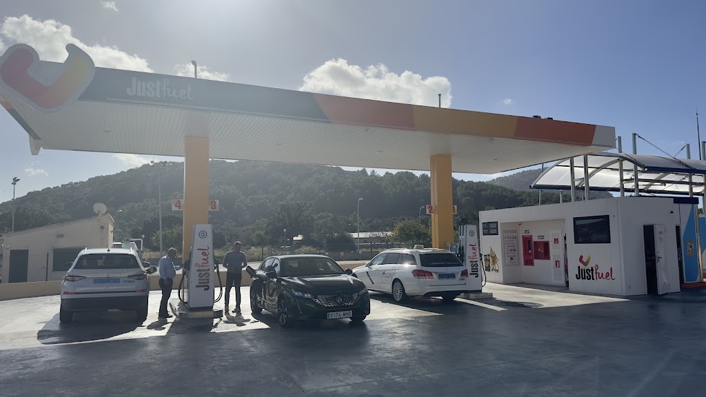 Estacion Just Fuel Pollenca — Estacion de servicio