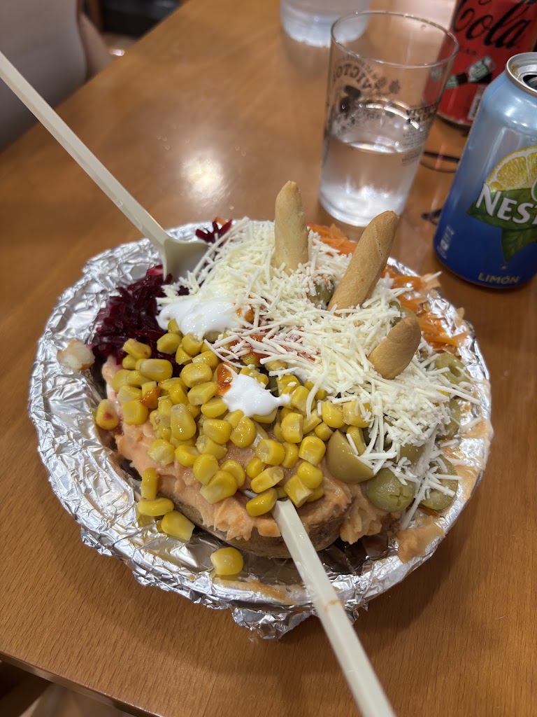 Burguer los 3 mosqueteros — Comida y bebida