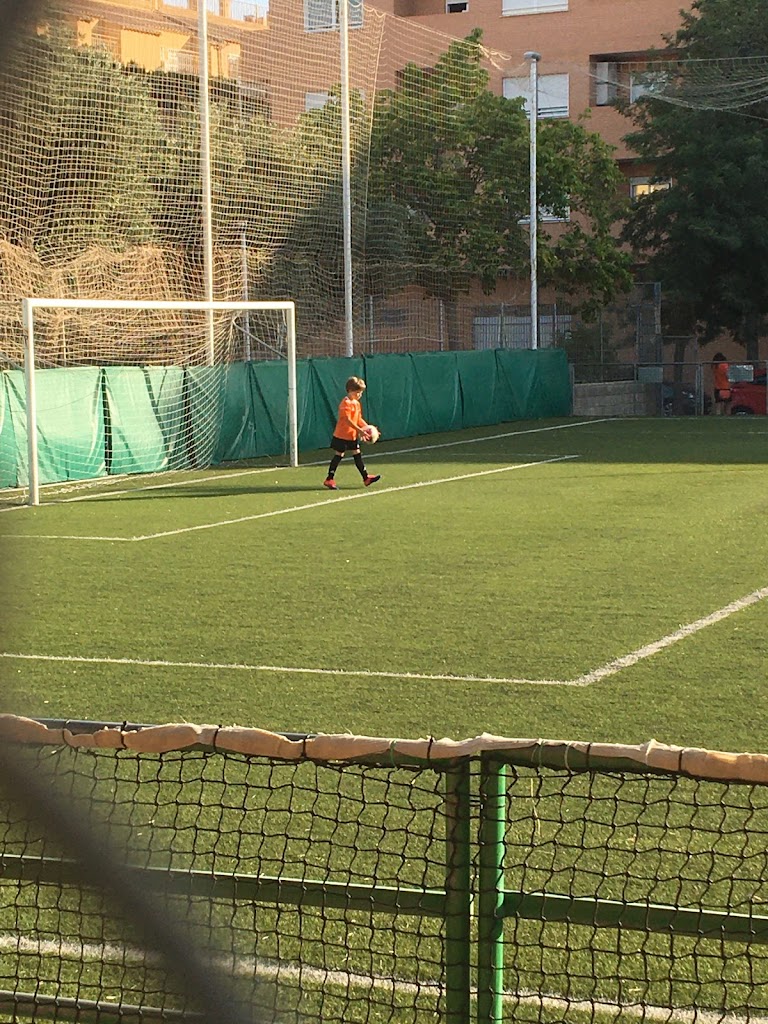 Campo de futbol de les Oliveres