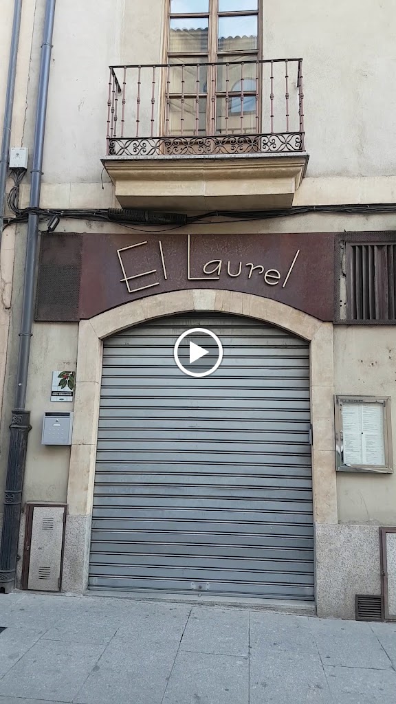 El Laurel — Videos