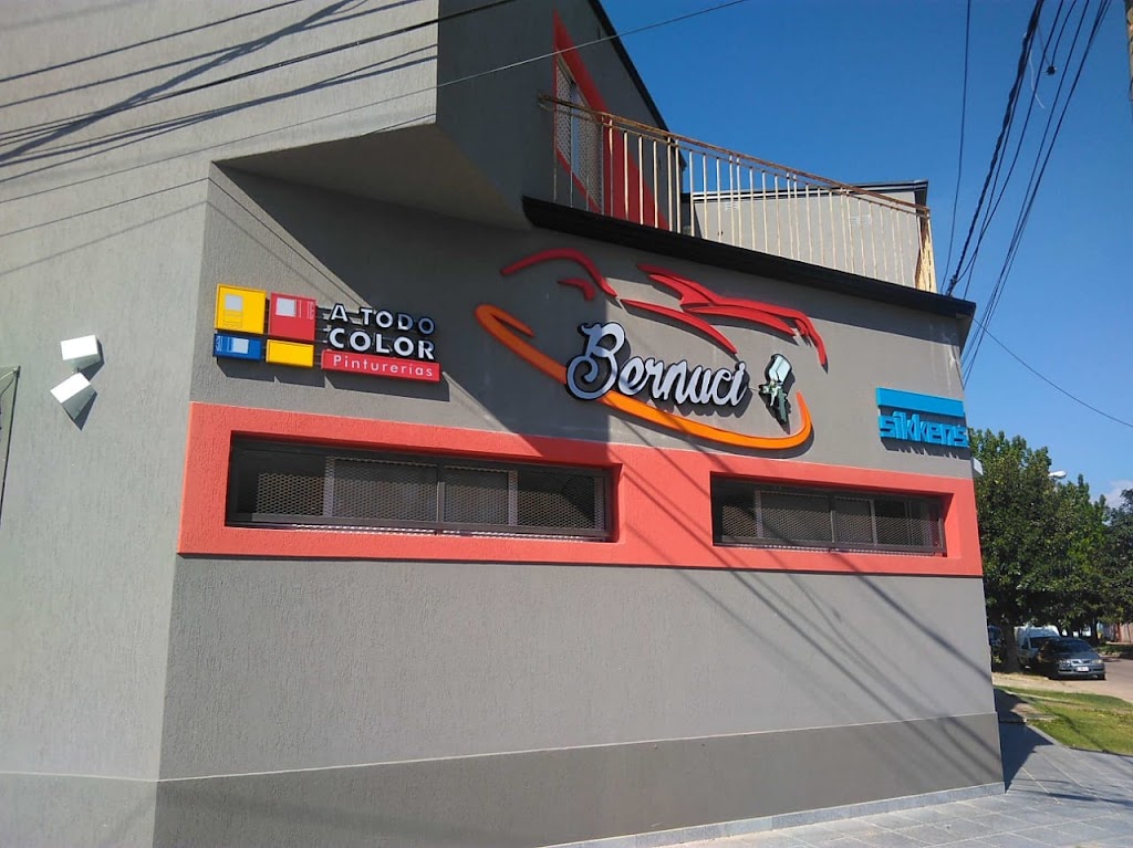 Taller de Chapa y Pintura Bernuci — Exterior