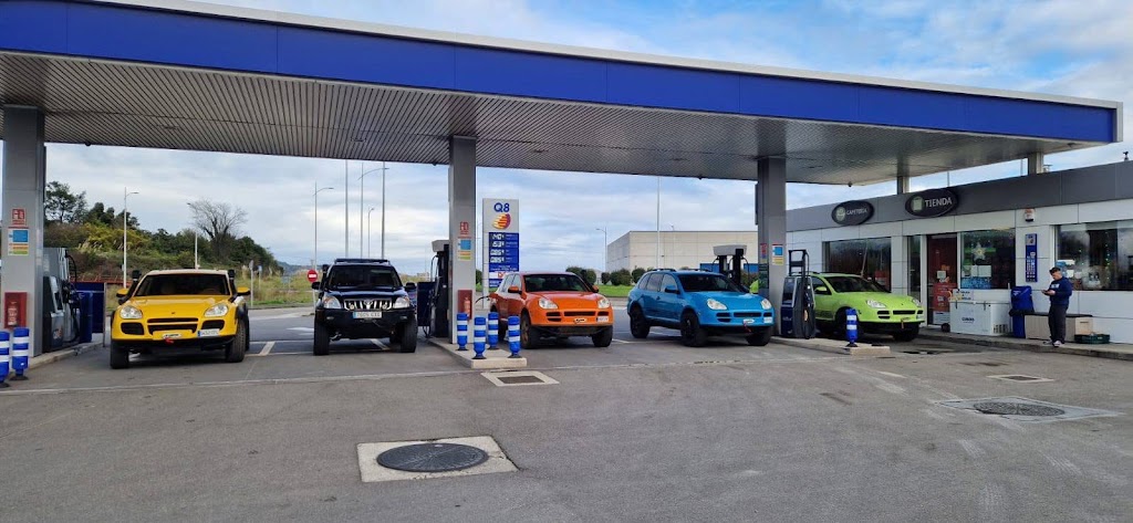 Q8 Gasolinera La Lloreda — Estacion de servicio