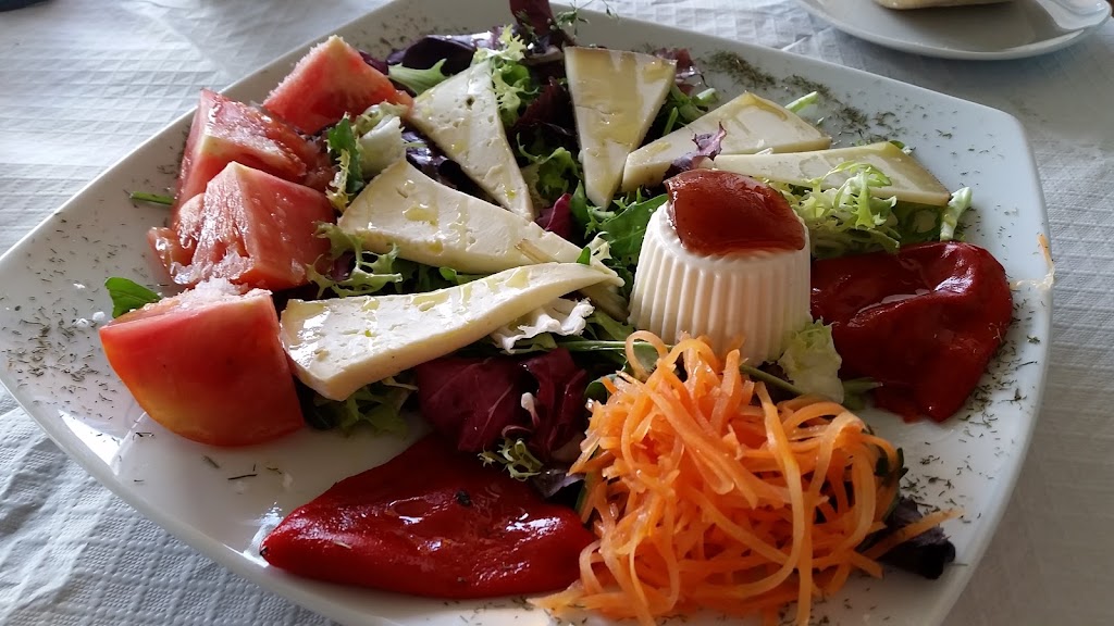 Restaurante Andaluz — Comida y bebida