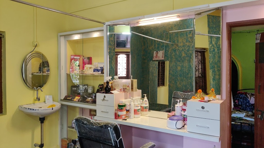 Ishika Beauty Parlour