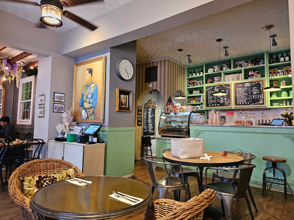 Sisters Thai