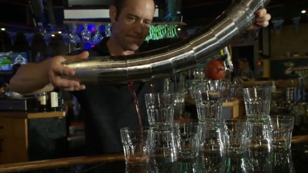  Daly's Bar and Grill