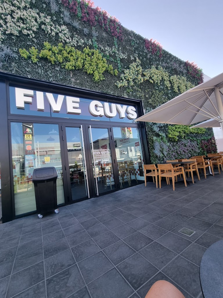 Five Guys S.S. Reyes The Style Outlets