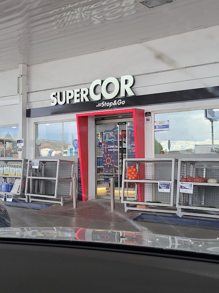 Estacion de Servicio Repsol — Exterior