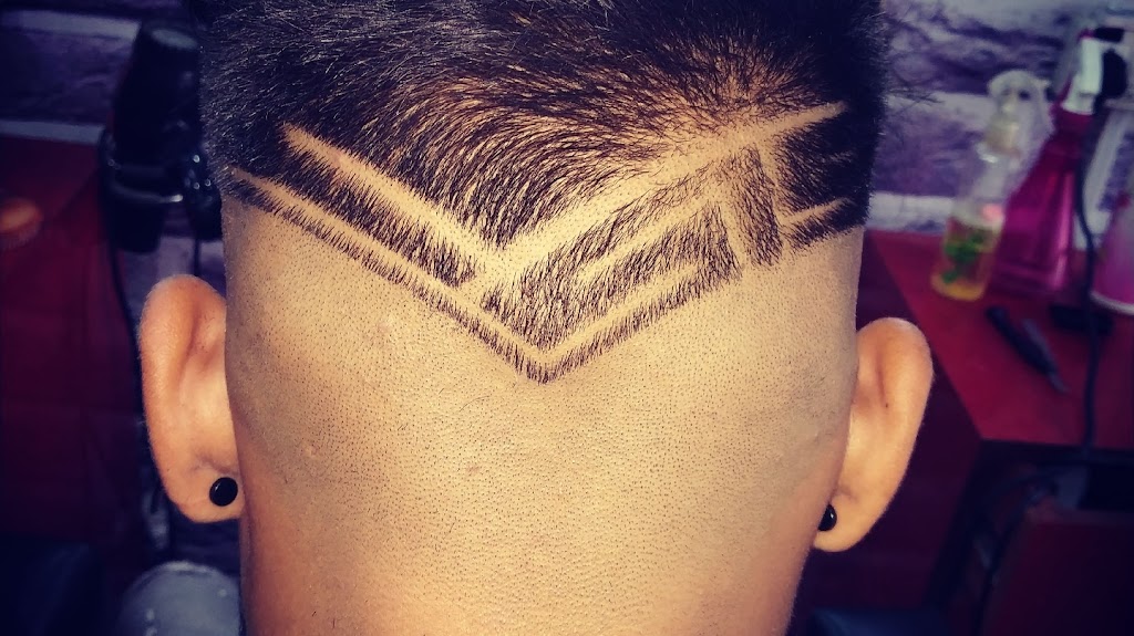 Cutting Crew Unisex Salon Academy