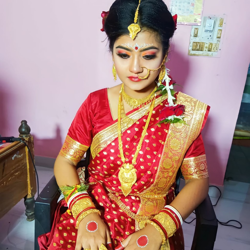 She Beauty Parlour Spa Best Ladies Hair And Makeup Salon In Bhubaneswar