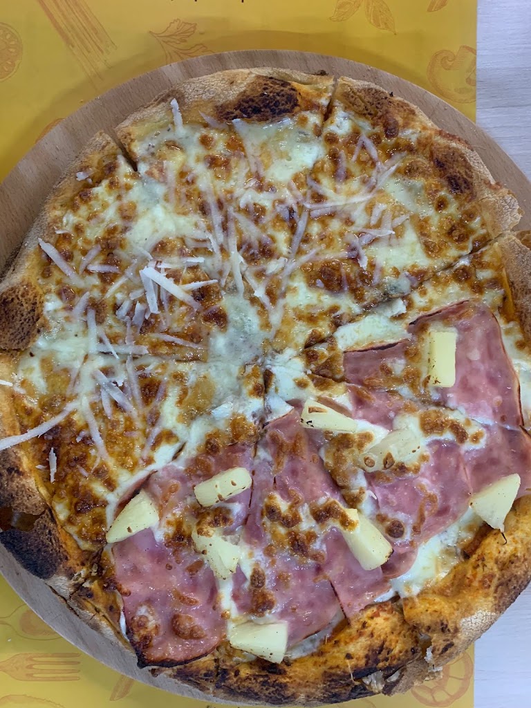Pizzeria Restaurante - Hornos Domingo Plaza Canovas — Prosciutto