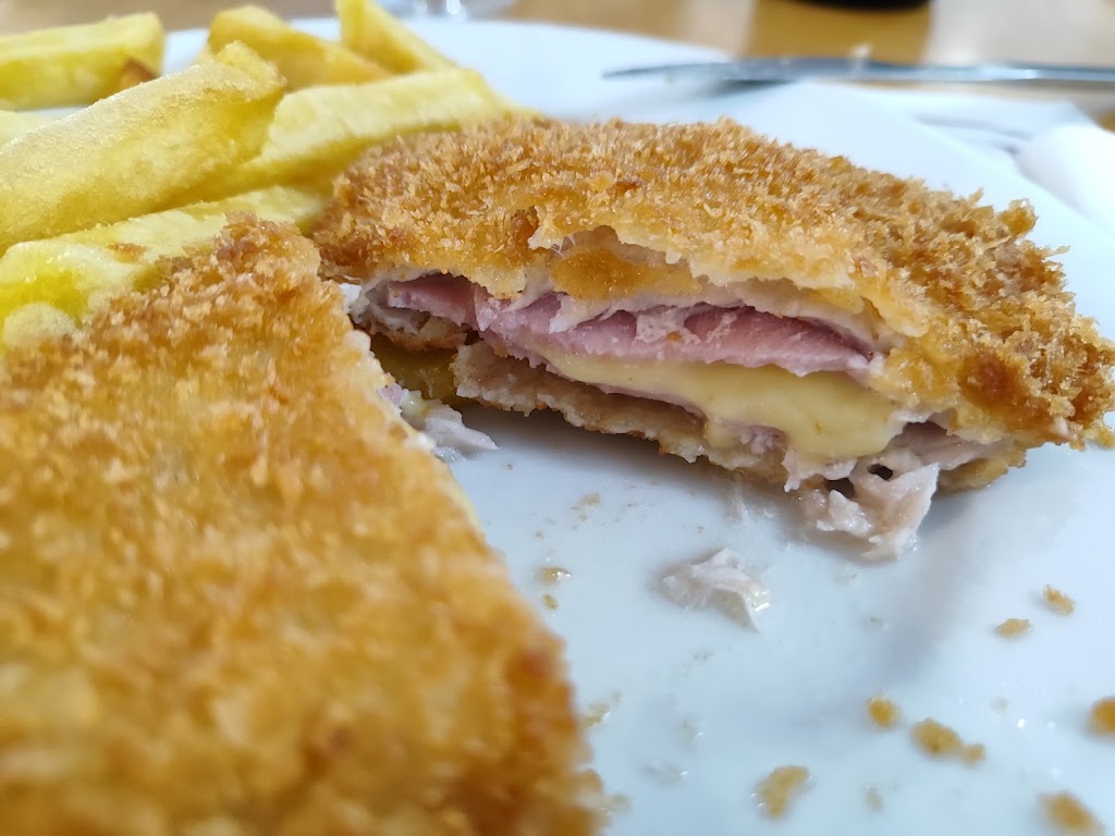 Restaurant Jordi — Comida y bebida
