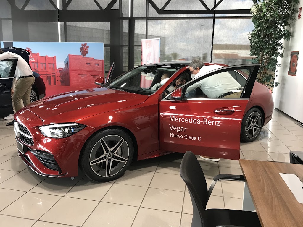 Mercedes-Benz Vegar Elche — Interior
