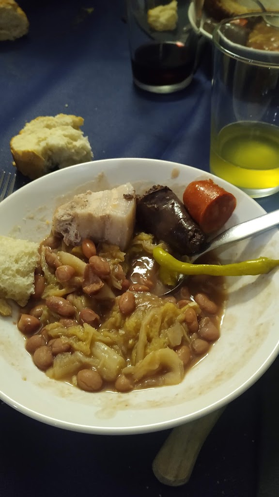 Lau Bide — Comida y bebida