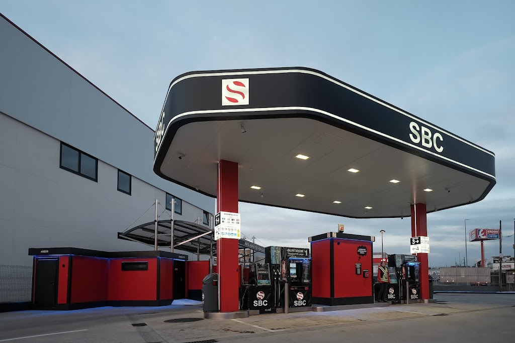 SBC Naron — Exterior