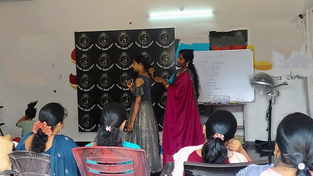 Swathi Beauty Salon Training Centre Svaati Byuuttii Seluun Ttraining Senttr