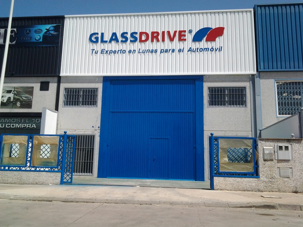 Glassdrive Palma del Rio — Exterior