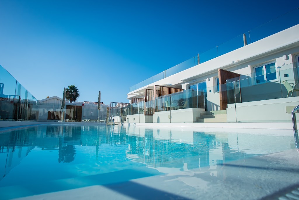 Mar Bianco Luxury Apartments - Gay Men Only