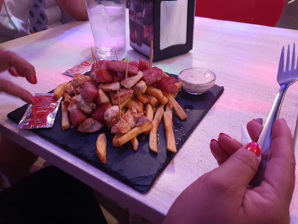Cafe Figueres — Comida y bebida