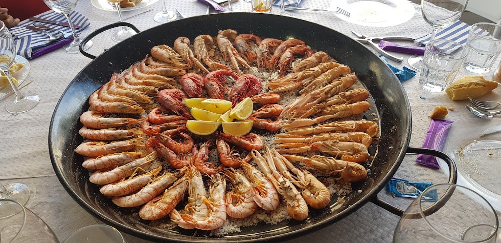 Restaurante nou cobi By rafa — Comida y bebida