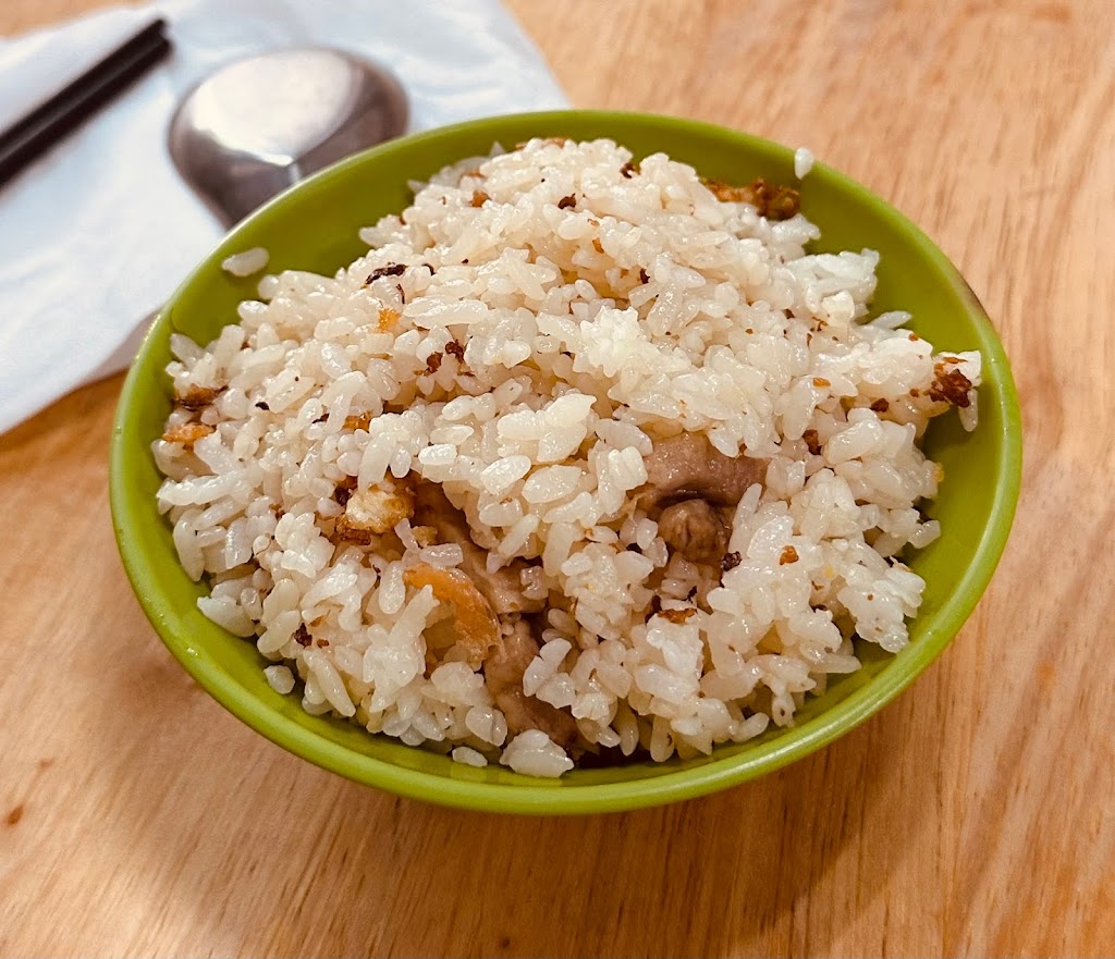 大上品蝦米飯排骨酥湯 的照片