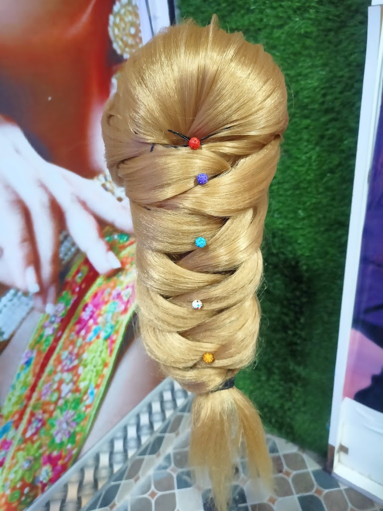 Snehal Beauty Parlour